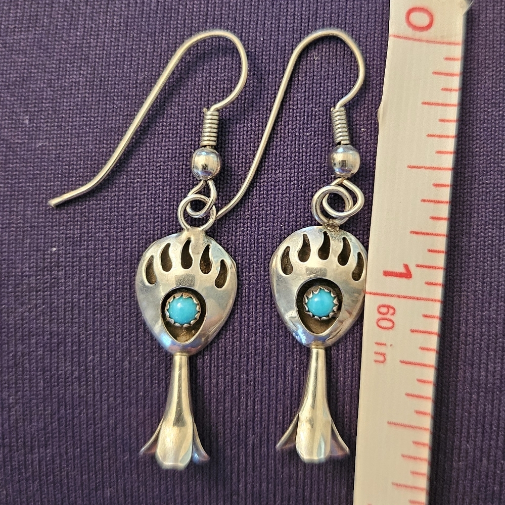 Vintage Sterling Silver and Turquoise Bear Paw Earrings - Picture 5 of 6